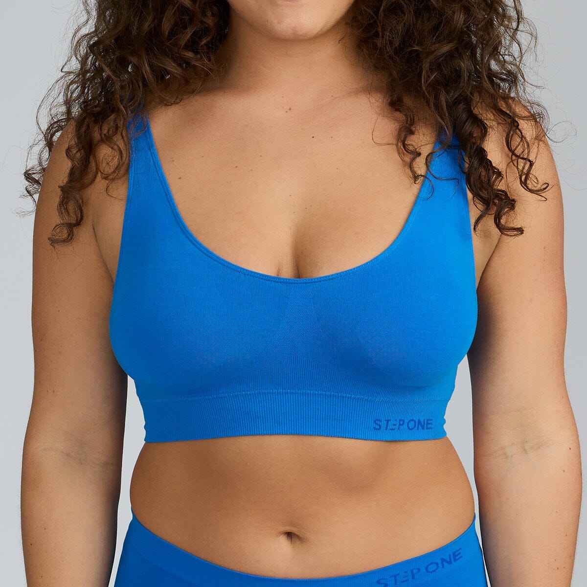 SmoothFit Blue Bra - Model:Alexandra