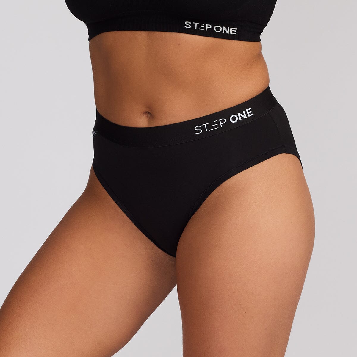 Women's Bikini Brief - Nicole - Bamboo Underwear - Model:Alexandra