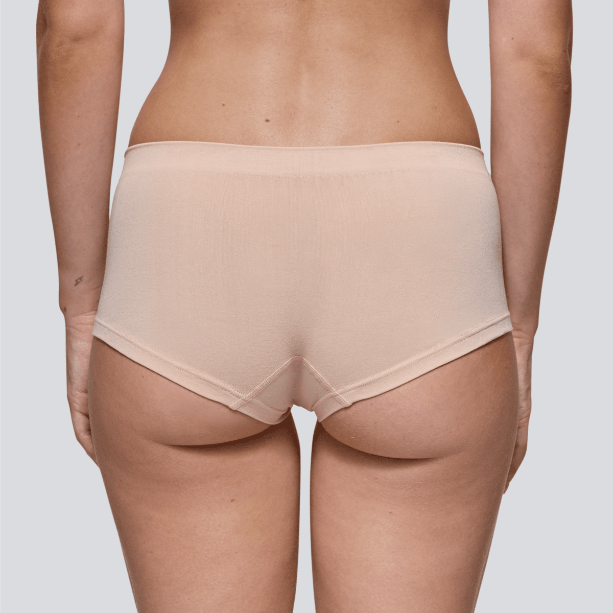 Women's SmoothFit Boyleg - Light Beige - Bamboo Underwear - Model:Emily