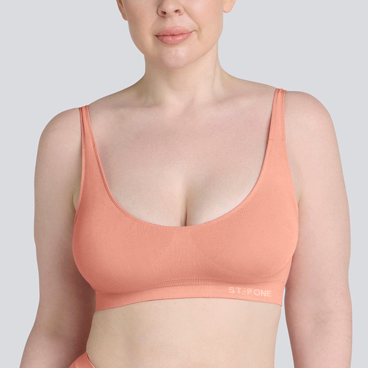 Women's SmoothFit Padded Bra - Peaches & Cream - Bamboo Underwear - Model:Eloise
