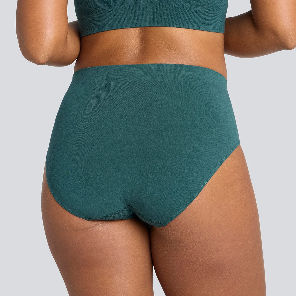 Women's SmoothFit Full Brief - Rain Forest - Bamboo Underwear - Model:Yolanda