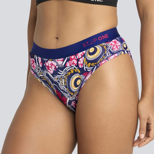 Women's Bikini Brief - Jungle Birdz - Bamboo Underwear - Model:Yolanda