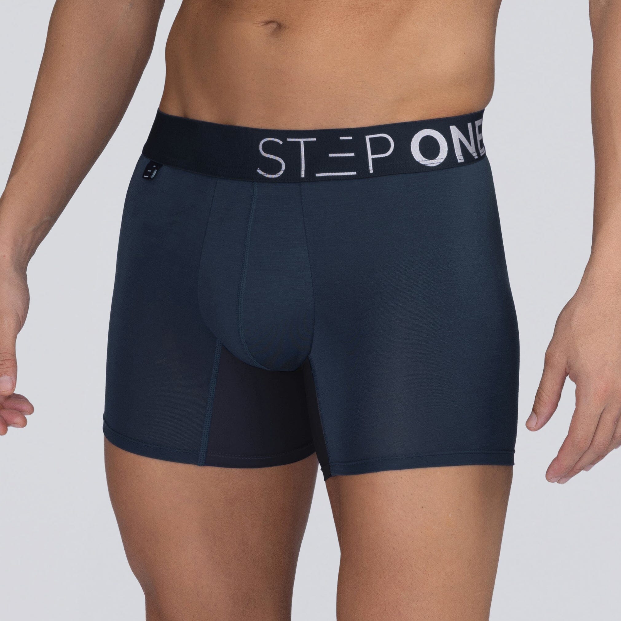 Trunk - Dark Navy - Bamboo Underwear - Model:Ivan