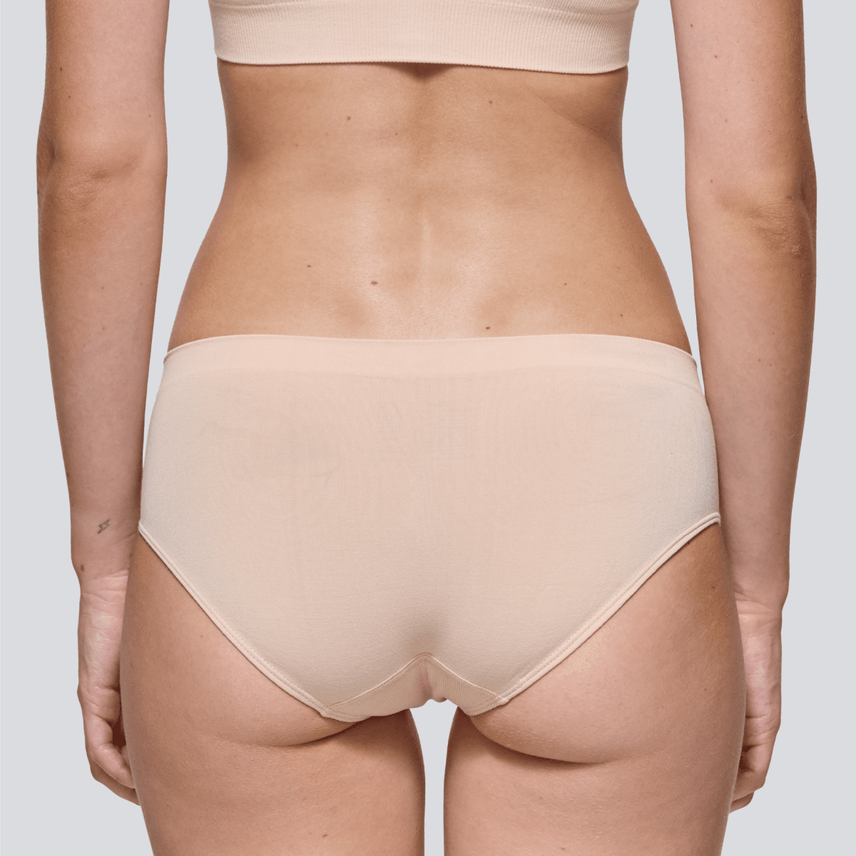 Women's SmoothFit Bikini - Light Beige - Bamboo Underwear - Model:Emily