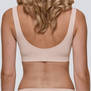 Women's SmoothFit Bra - Light Beige - Bamboo Underwear - Model:Emily
