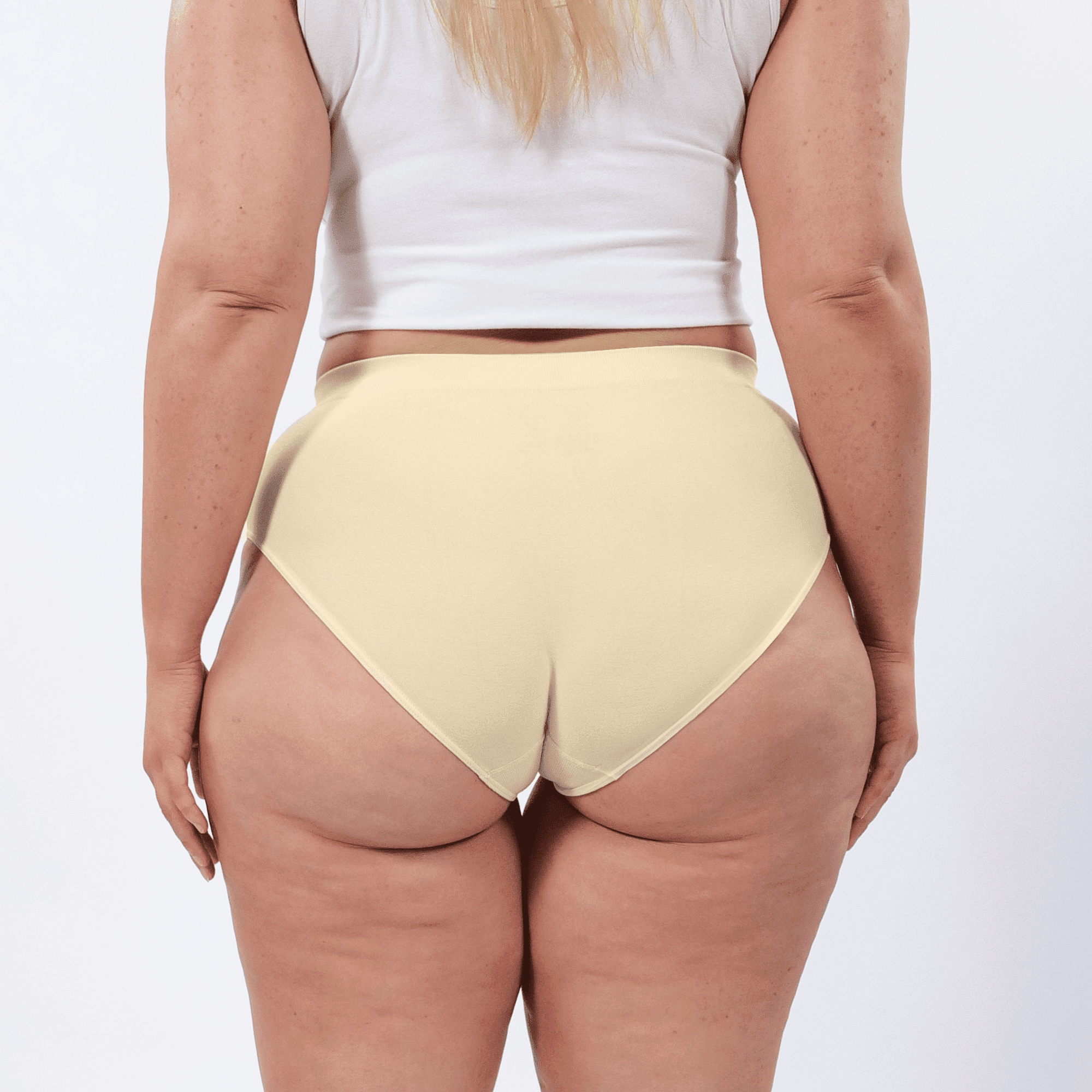 Women's SmoothFit Full Brief - Chic Champagne - Model - #size_XL